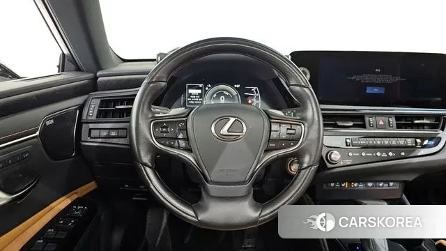 Lexus ES300h 7th generation 2024 Белый из Кореи, фото 4