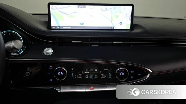Genesis GV70 2021 Черный из Кореи, фото 4