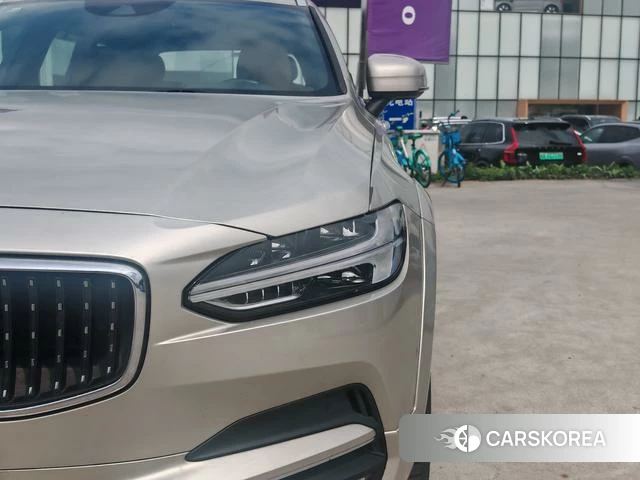 Volvo V90 2019 Шампань из Китая, фото 4