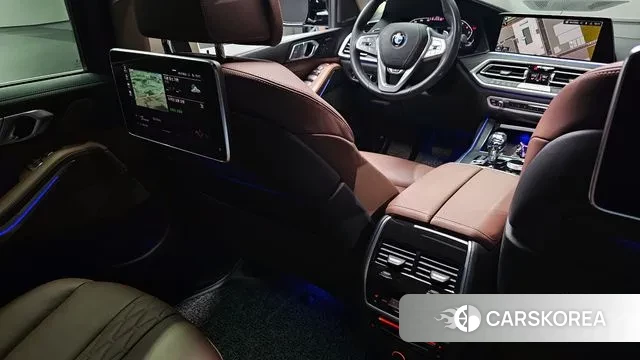 BMW X7 (G07) 2022 Черный из Кореи, фото 4