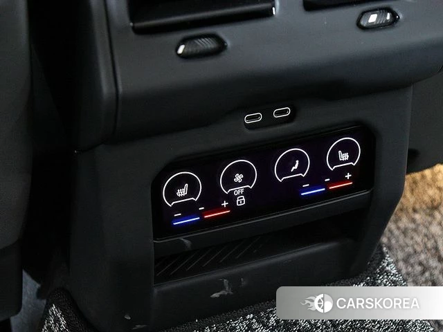 BMW i5 (G60) 2023 Светло-серебряный цвет из Кореи, фото 4