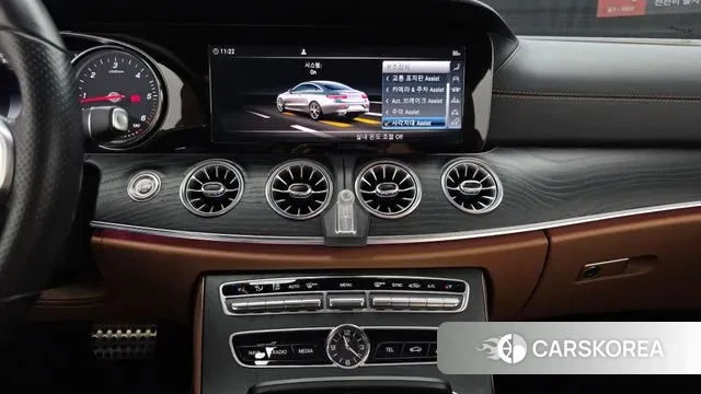 Mercedes-Benz E-Class W213 2018 Белый из Кореи, фото 4