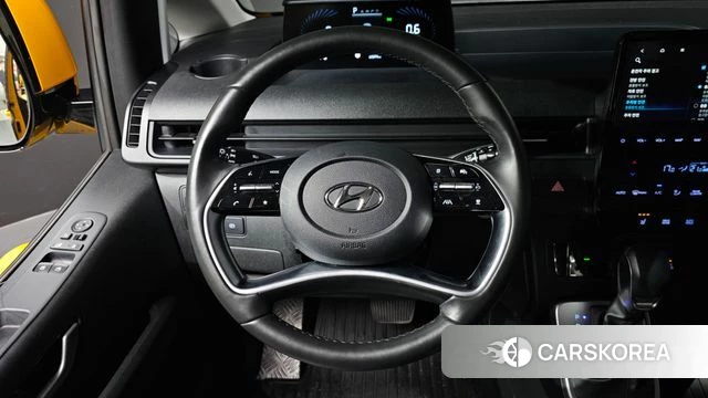Hyundai Staria 2022 Желтый из Кореи, фото 4