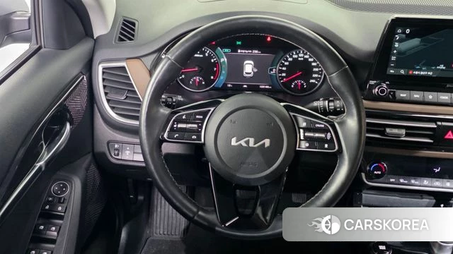 Kia Seltos 2022 Серый из Кореи, фото 4