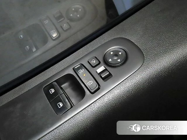 Hyundai Staria 2024 Белый из Кореи, фото 4