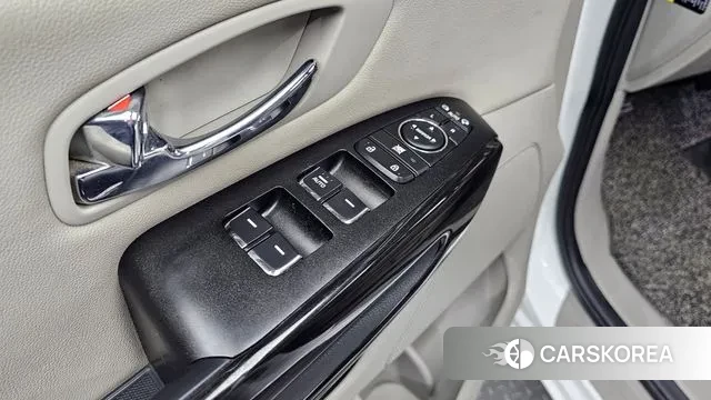 Kia The New Carnival 2019 Белый из Кореи, фото 4