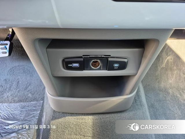 Hyundai Staria 2025 Серебряный из Кореи, фото 4