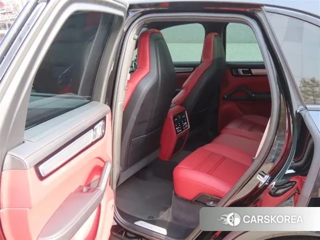 Porsche Cayenne (PO536) 2022 Черный из Кореи, фото 4