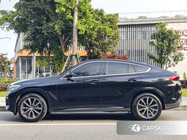 BMW X6 2021 Черный из Китая, фото 4