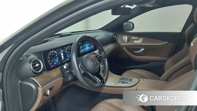 Mercedes-Benz E-Class W213 2022 Серый из Кореи, фото 4