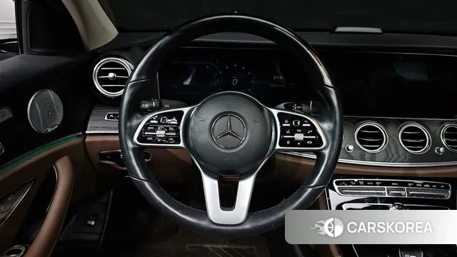 Mercedes-Benz E-Class W213 2019 Белый из Кореи, фото 4