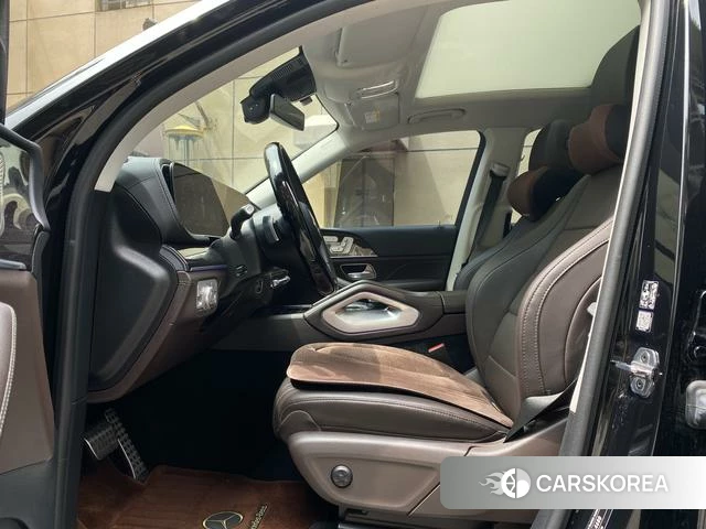 Mercedes-Benz GLS 2023 Черный из Китая, фото 4