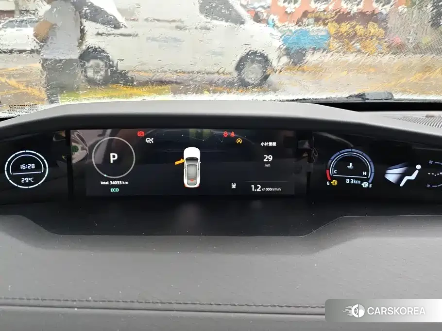 Chang'an UNI-V 2024 Белый из Китая, фото 4