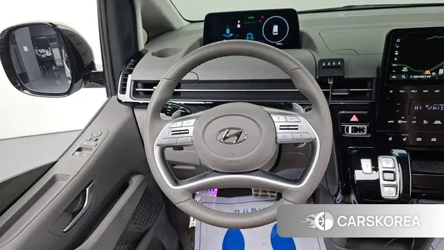 Hyundai Staria 2024 Белый из Кореи, фото 4