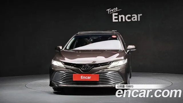 Toyota Camry (XV70) id 2678041 из Кореи 4