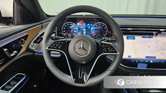 Mercedes-Benz E-Class W214 2025 Белый из Кореи, фото 4