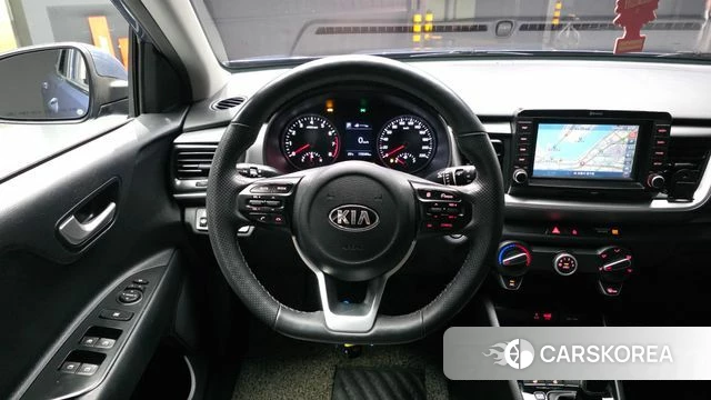 Kia Stonic 2018 Синий из Кореи, фото 4