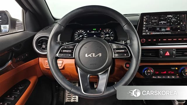 Kia The New K3 2nd generation 2022 Белый из Кореи, фото 4