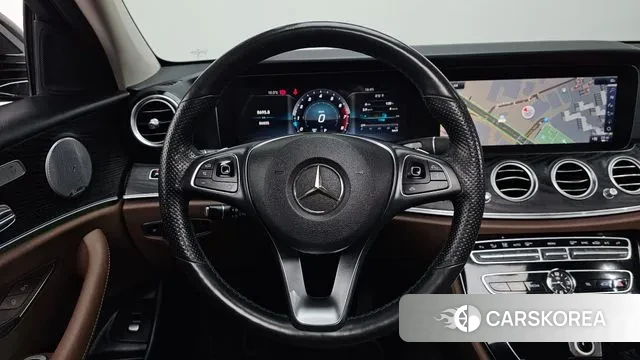 Mercedes-Benz E-Class W213 2018 Черный из Кореи, фото 4