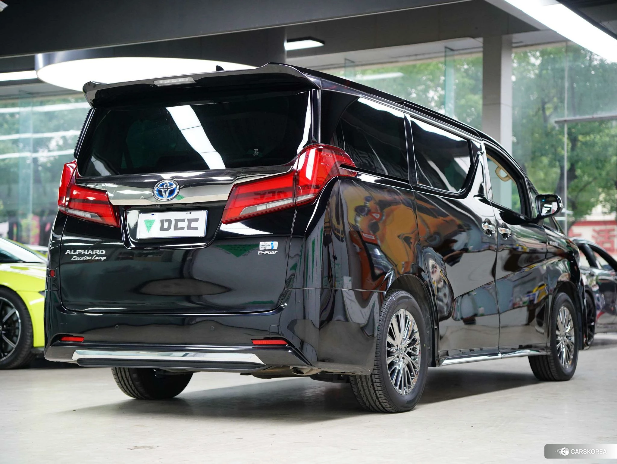 Toyota Elfa 2022 Черный из Китая, фото 4