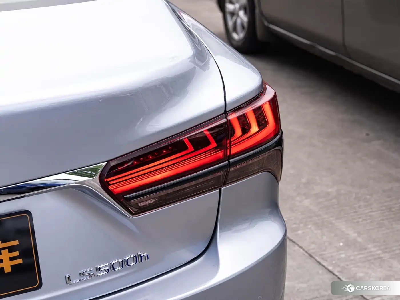 Lexus LS 2021 Silver/gray из Китая, фото 4
