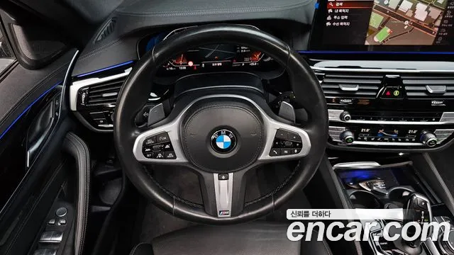 BMW 5 Series (G30) 2021 Серебристо-серый из Кореи, фото 4