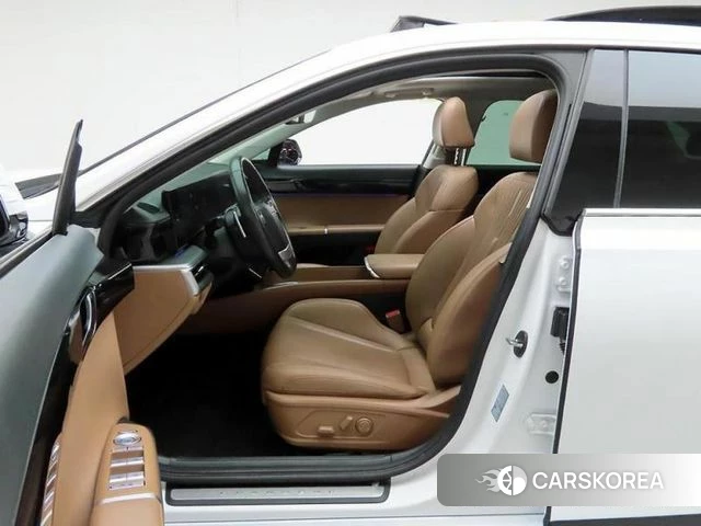 Hyundai Grandeur Hybrid (GN7) 2023 Белый из Кореи, фото 4