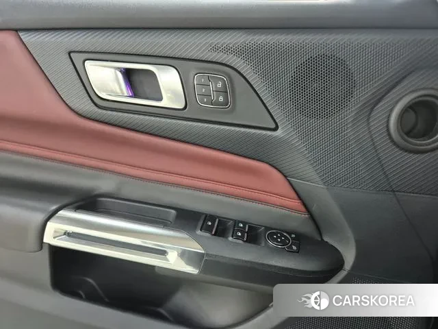 Ford Mustang 7th Generation 2024 Небесно-голубой из Кореи, фото 4