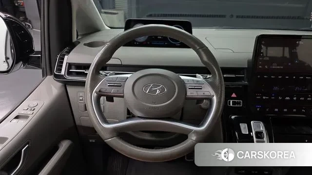 Hyundai Staria 2023 Белый из Кореи, фото 4