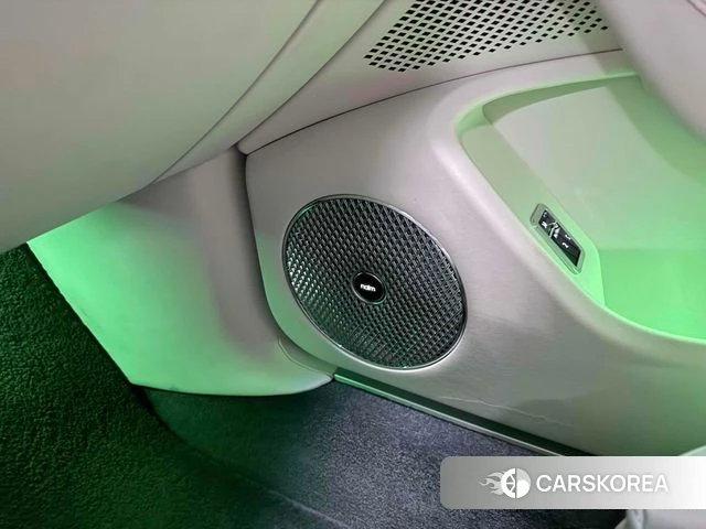 Bentley Flying Spur 3rd Generation 2020 Черный из Кореи, фото 4