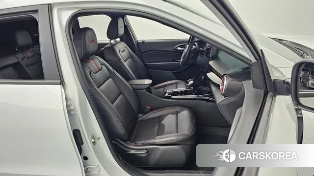 Chevrolet (GM Daewoo) Trax Crossover 2023 Белый из Кореи, фото 4