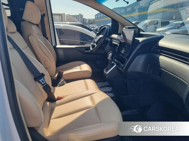 Hyundai Staria 2024 Белый из Кореи, фото 4