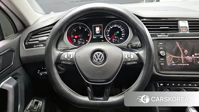 Volkswagen Tiguan second Generation 2019 Белый из Кореи, фото 4