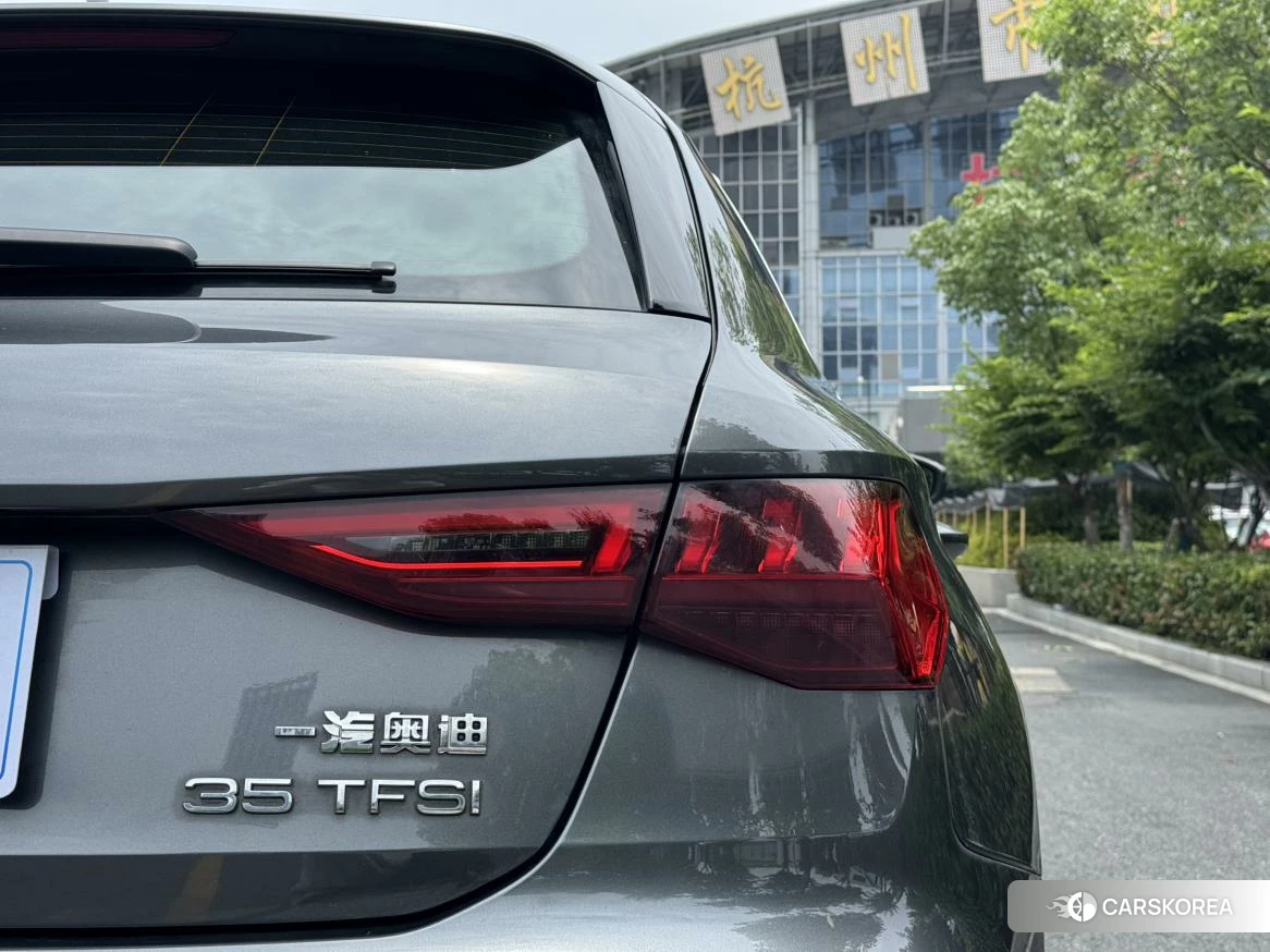 Audi A3 2021 Темно-серый из Китая, фото 4