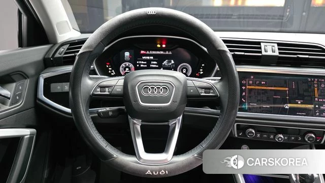 Audi Q3 (F3) 2020 Белый из Кореи, фото 4
