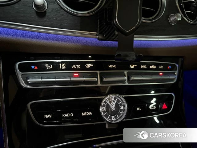 Mercedes-Benz E-Class W213 2020 Серый из Кореи, фото 4