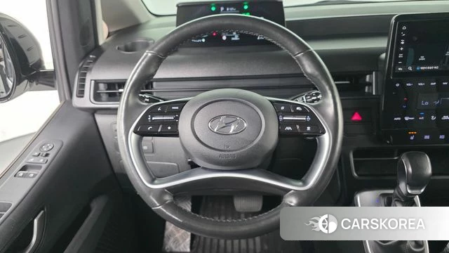 Hyundai Staria 2023 Белый из Кореи, фото 4