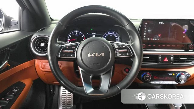 Kia The New K3 2nd generation 2024 Белый из Кореи, фото 4