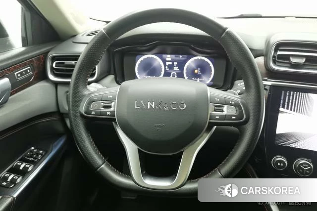 Lynk 02 2018 Синий из Китая, фото 4