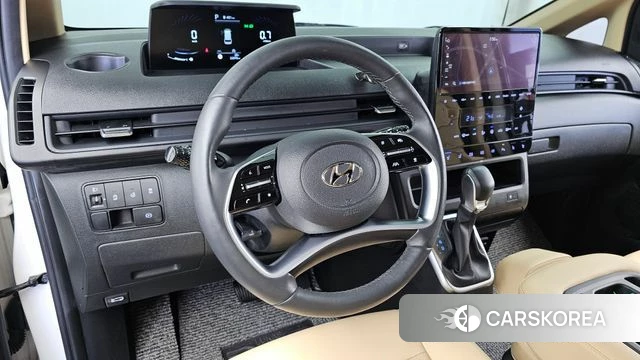 Hyundai Staria 2023 Белый из Кореи, фото 4