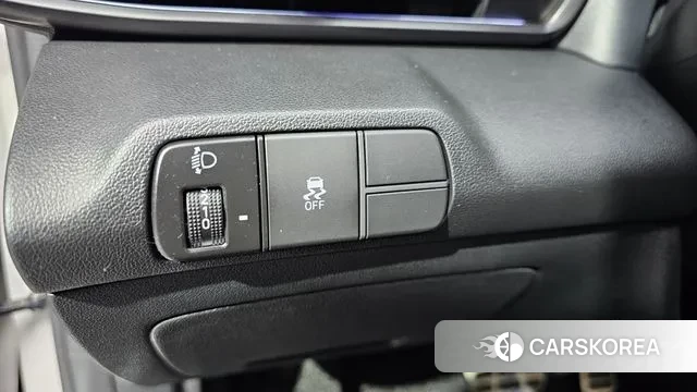 Hyundai The New Avante (CN7) 2025 Серебристо-серый из Кореи, фото 4