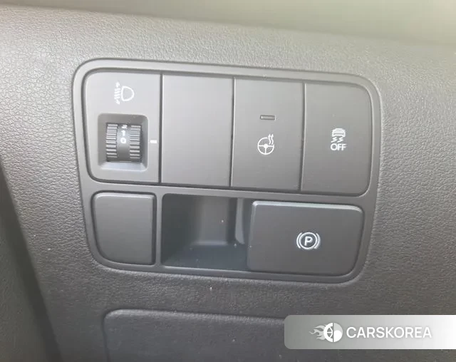 Hyundai Staria 2023 Желтый из Кореи, фото 4