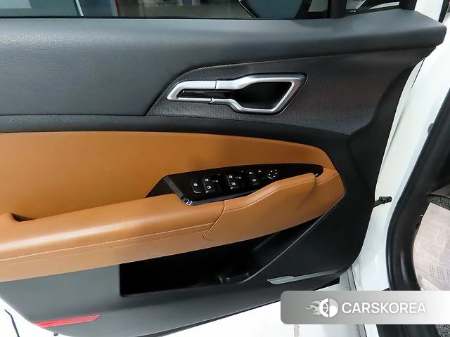 Kia Sportage 5th Generation 2021 Белый из Кореи, фото 4