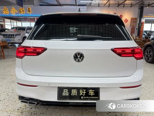 Volkswagen Golf 2022 Белый из Китая, фото 4