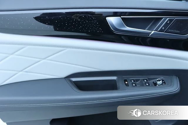 Volkswagen Tourang 2023 Черный из Китая, фото 4