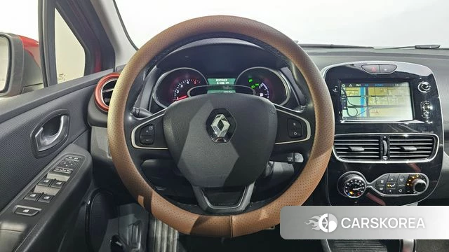 Renault Korea (Samsung) Clio 2018 Красный из Кореи, фото 4