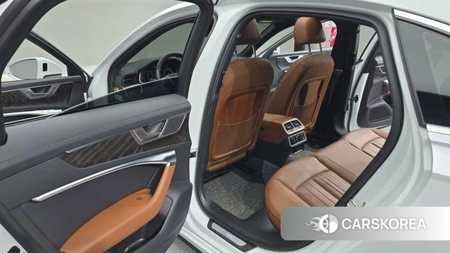 Audi A6 (C8) 2021 Белый из Кореи, фото 4