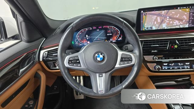 BMW 5 Series (G30) 2021 Белый из Кореи, фото 4