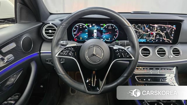 Mercedes-Benz E-Class W213 2022 Белый из Кореи, фото 4