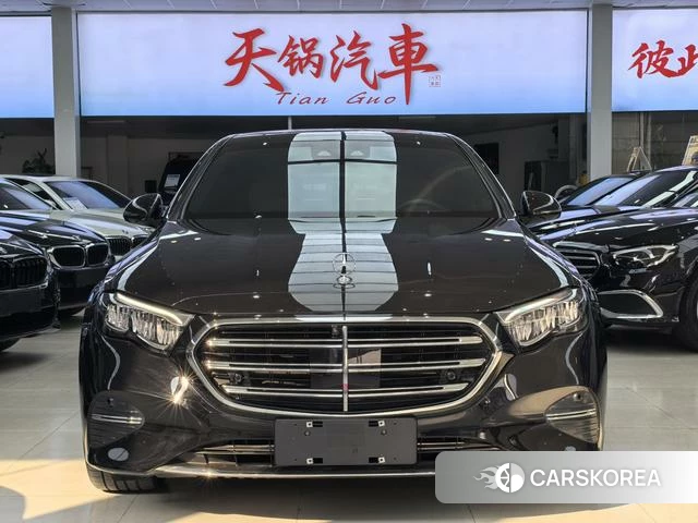 Mercedes-Benz E-class 2024 Черный из Китая, фото 4